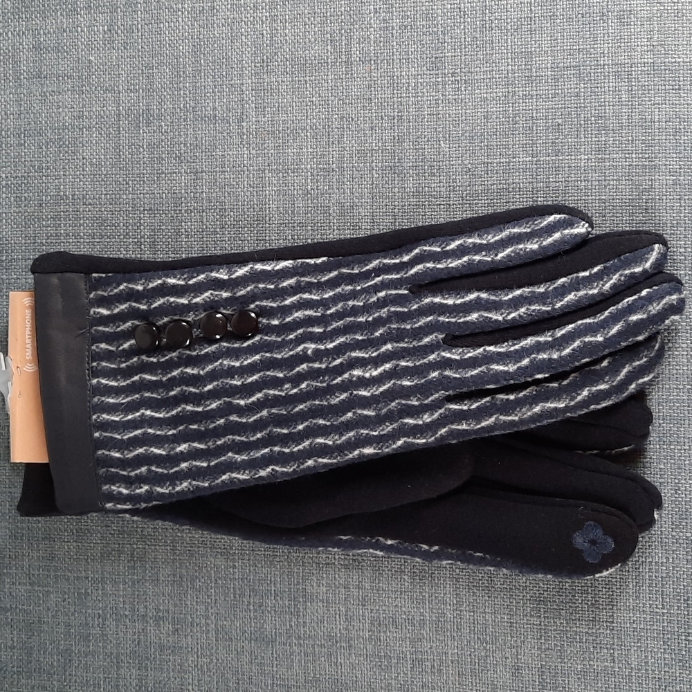 Women Fitted Glove Navy White Zigzag Chevron Stripe Warm Outerwear Smart Touch